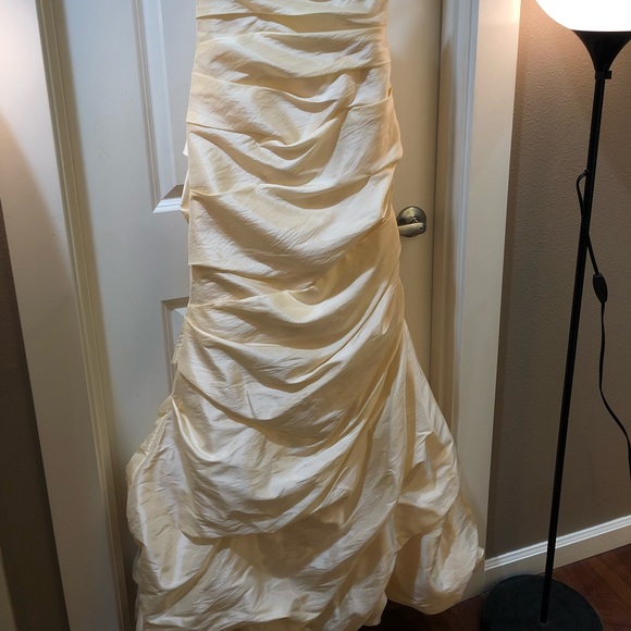 David’s Bridal Mermaid Gold Dress Prom Bridesmaid - Picture 3 of 8